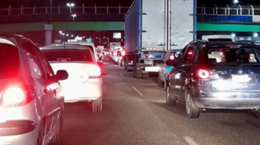 Acuerdan paréntesis en la protesta en autopista Buenos Aires-La Plata a la espera de una reunión