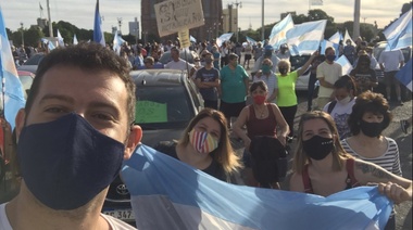 Marcha por justicia independiente concentró a ciudadanos y políticos en Plaza Moreno