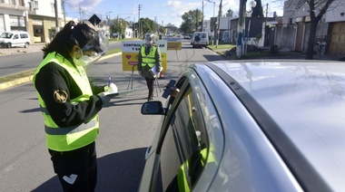 Garro desplegó casi 500 agentes para reforzaron controles de circulación en la Ciudad