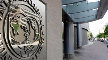 El FMI dijo que trabaja "fuerte y muy estrechamente con Argentina" para reformar el programa