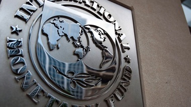 Llega a Washington la delegación argentina para cerrar la tercera revisión con el FMI