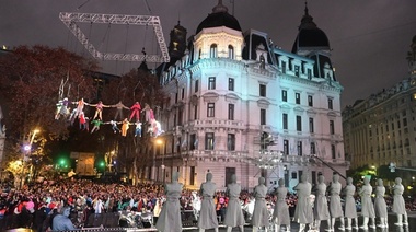 Más de 50.000 personas festejaron los 40 años de democracia en Plaza de Mayo