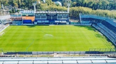 Gimnasia y Estudiantes juegan el clásico platense con aspiraciones coperas