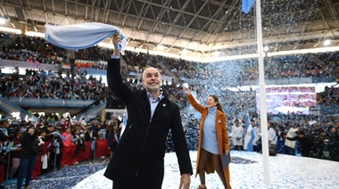 Rodríguez Larreta les tomó la Promesa a la Bandera a más de 7.000 alumnos