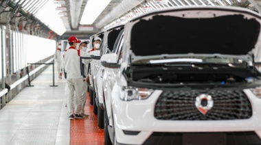 Automotriz china tuvo fuerte  crecimiento intermensual: 35% y alcanzó más de 80 mil unidades