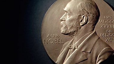 Premian con el Nobel de Economía a dos estadounidenses por mejoras en la teoría de las subastas