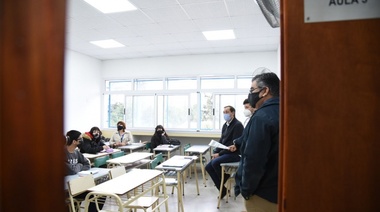 Garro celebró el “Día del Estudiante” con alumnos de Villa Garibaldi