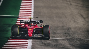 Leclerc consigue la pole position para largar adelante el domingo en Austin