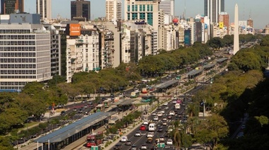 Tránsito fluido en los accesos a la ciudad de Buenos Aires y servicios de trenes en horario