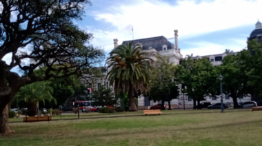 Una jornada con cielo parcialmente nublado y con temperatura máxima de 31 grados en el AMBA