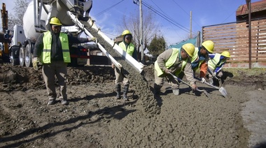 Vila Castells: El municipio avanza con un importante plan de obras hidráulicas, cloacas y pavimento