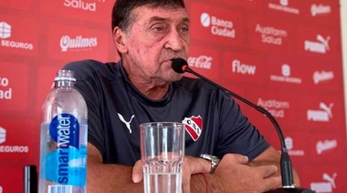 Falcioni tiene un futuro incierto en Independiente