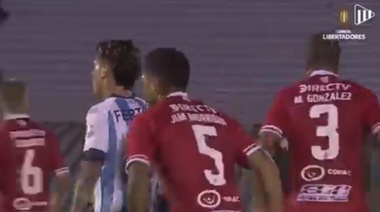 Racing le empató sobre la hora a Rentistas con un hombre menos en su debut en Libertadores