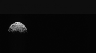 La sonda espacial Osiris-Rex, de EEUU, emprende el regreso con polvo de asteroide