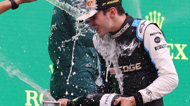 El francés Ocon ganó el GP de Hungria tras un inicio accidentado y con seis abandonos