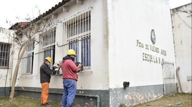 El Municipio comenzó la obra de remodelación de la Escuela Nº 61 de Etcheverry