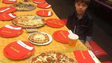 Mirá el final: Un niño festejó su cumple una pizzería, invitó a 32 compañeritos y no fue ninguno