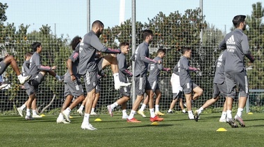 El Real Madrid analiza recortes salariales en su plantel por la pandemia
