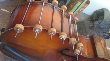 Renuevan los instrumentos de la Orquesta Escuela de Berisso para que los niños sigan aprendiendo durante la pandemia