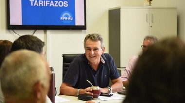 Rossi: "Se tienen que terminar los tarifazos, son impagables para el pueblo argentino"