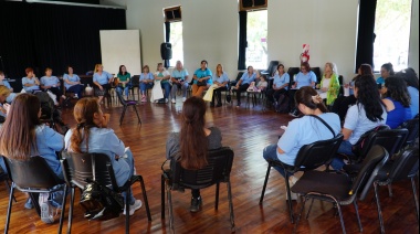 Dengue: reunión de trabajo con promotoras de salud para seguir fortaleciendo la prevención en los barrios