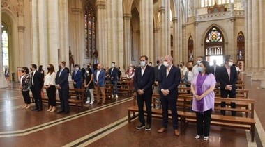 Garro asistió al tradicional Tedeum por el 139 Aniversario de La Plata y pidió a los platenses “estar unidos”