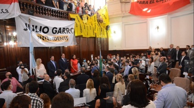 Garro inauguró sesiones con un discurso desarrollista, apuntando a la reactivación local