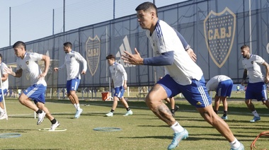 Boca se entrenó de cara a la seguidilla de partidos que lo esperan en abril