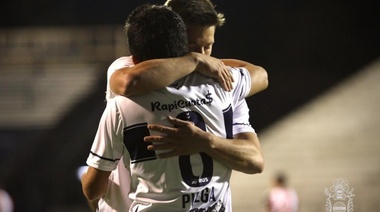 Gimnasia, sin descanso, retorna al trabajo con miras al encuentro ante Lanús