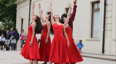 Domingo a pura danza en la plaza Islas Malvinas: escuelas y ballets darán un show gratuito