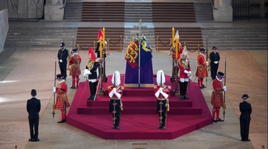 Todo listo en el Reino Unido para el sepelio de la reina Isabel II