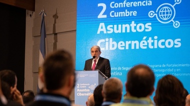 Aníbal Fernández abrió cumbre de cibercrimen y la calificó "indispensable" para la seguridad