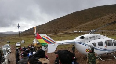 Por una falla mecánica, helicóptero que trasladaba a Evo Morales aterrizó de emergencia