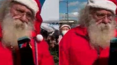 Apareció Papá Noel en la marcha a Plaza de Mayo: “Venimos a hacer reclamos que son justos”