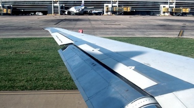 Se cayó el sistema de la torre de control en Aeroparque, y hay treinta vuelos afectados