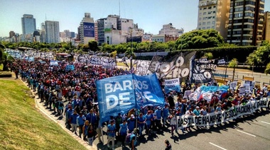 El Gobierno y los movimientos sociales acuerdan abrir una mesa de negociación