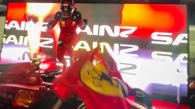 Sainz conquista el GP de Singapur y termina con la racha ganadora de Verstappen