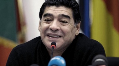 Maradona: El árbitro "Espinoza es un mentiroso y cobarde"