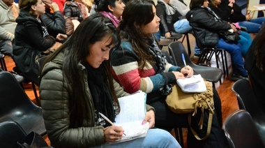 En La Plata, capacitan sobre violencia de género a empleados de las delegaciones comunales