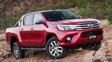 Toyota interrumpe su producción por la falta de neumáticos