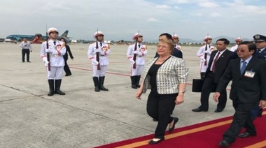 Bachelet y Peña Nieto representan a Latinoamérica en el Foro de Cooperación Económica de Asia - Pacífico