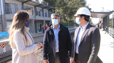 Malena Galmarini, Martín Marinucci y concejales del FR Todos recorrieron las obras de renovación en la estación Montes