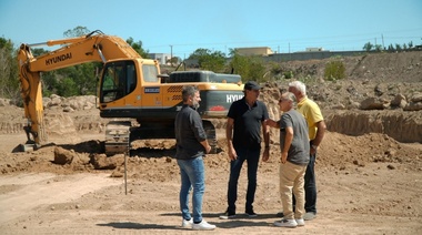 Parque urbano, reservorio y bicisendas: Garro anunció el comienzo de las obras en la cantera de Hernández