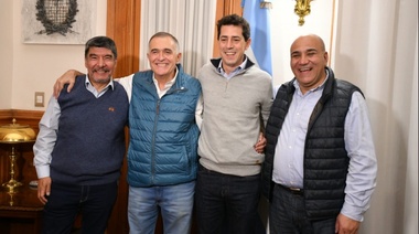 El Frente de Todos celebra el contundente triunfo de Osvaldo Jaldo en Tucumán