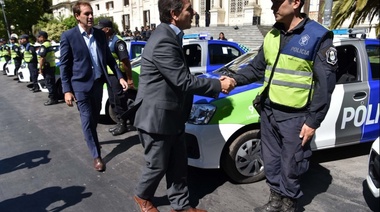 Salen a la calle doce mil policías en La Plata y conurbano para reducir acción de motochorros, y se esperan mil gendarmes