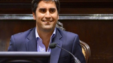 Manuel Mosca hizo una denuncia por extorsión y pidió licencia por sesenta días como diputado