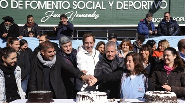 Una multitud participó de la jornada festiva que organizó el Municipio por los 134 años de Hernández