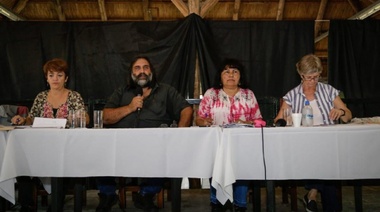 Maestros bonaerenses de SUTEBA marcharán en La Plata por cuestiones salariales