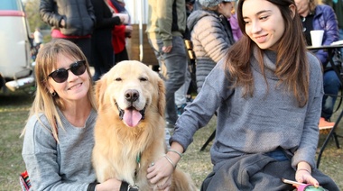 Campaña veterinaria: los móviles del Municipio recorren nuevos barrios para vacunar contra la rabia a perros y gatos