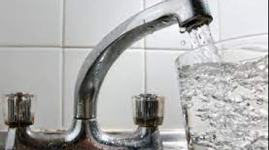 El Gobierno aprobó una suba del agua de más del 200% en AMBA